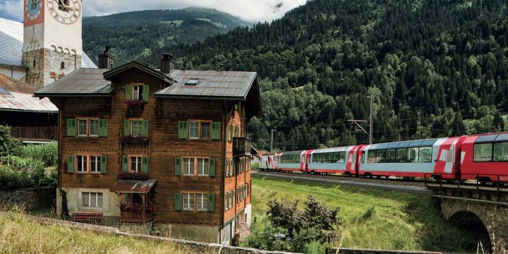 ⓒ Switzerland Tourism By-line: ST / swiss-image.ch Zermatt en el Glacier Express